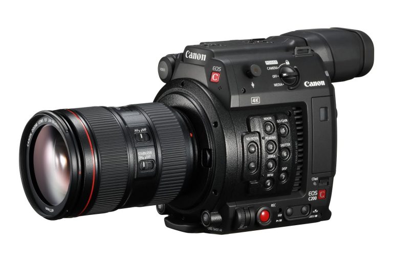 Canon anunţă camera video 4K EOS C200, cu design compact şi ergonomic