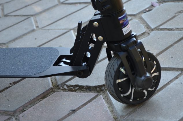 NEWBITS Trotinetă electrică pliabilă