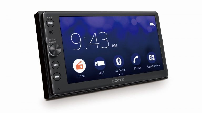 Sony XAV-AX200 este un nou sistem de infotainment ce vine echipat cu DVD Player; aduce suport pentru Android Auto și Apple Car Play