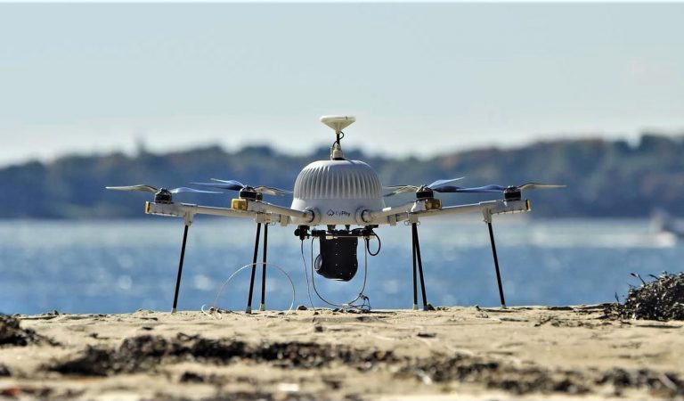 Crucea Roşie foloseşte drone pentru a evalua pagubele aduse de uraganul Harvey
