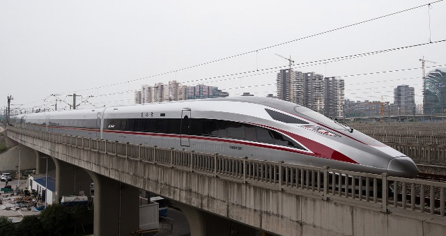 fuxing_bullet_train