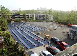 Tesla își aduce panourile solare și bateriile de locuințe pentru alimentarea cu energie electrică a spitalului de copii din Puerto Rico Tesla