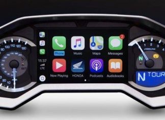 Honda prezintă prima motocicletă cu integrare Apple CarPlay: Honda Gold Wing 2018
