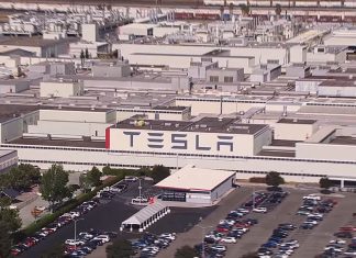 Tesla va construi o fabrică în China, Elon Musk şi autorităţile au ajuns la o înţelegere