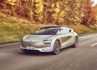 Renault Symbioz, maşina autonomă a viitorului a fost testată la 130 km/h pe şosea