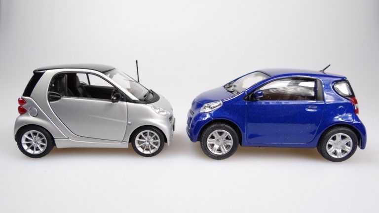 Majoritatea automobilelor Toyota vor putea comunica între ele până în 2025