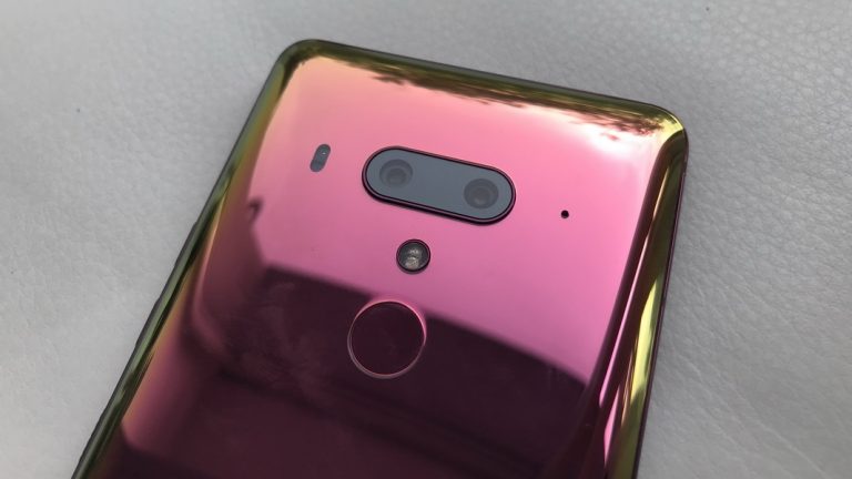 HTC U12+ lansat oficial: procesor Snapdragon 845, 4 camere și doar butoane capacitive