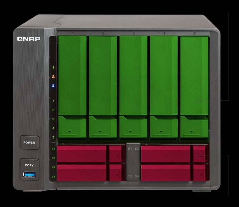 QNAP lansează NAS-ul x86 TS-963X: 9 bay-uri, Ethernet Multi Gig