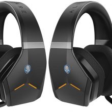Alienware Wireless Headset (back-to-back)
