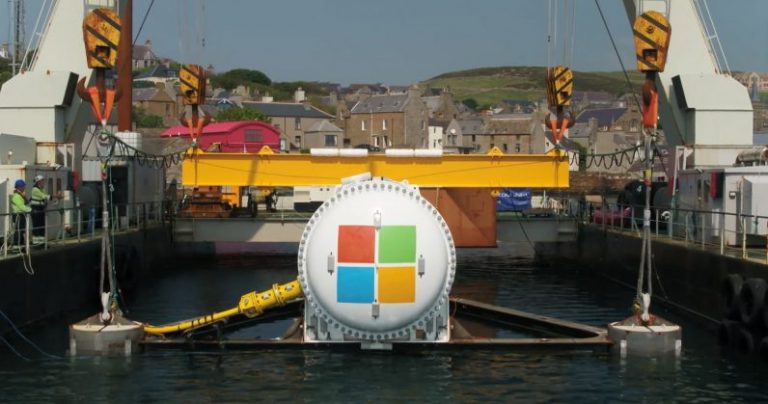 Microsoft a scufundat 864 de servere în mare, pentru a crea un data center subacvatic
