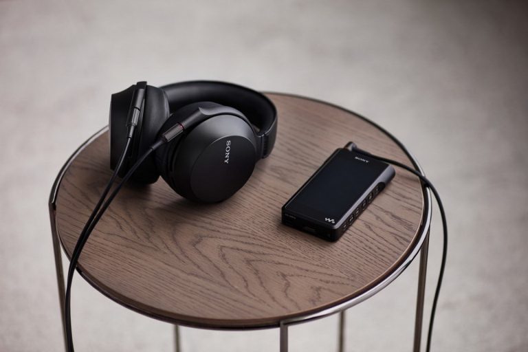 IFA 2018: Sony prezintă căşti cu anulare de zgomot, televizoare BRAVIA noi, playere digitale