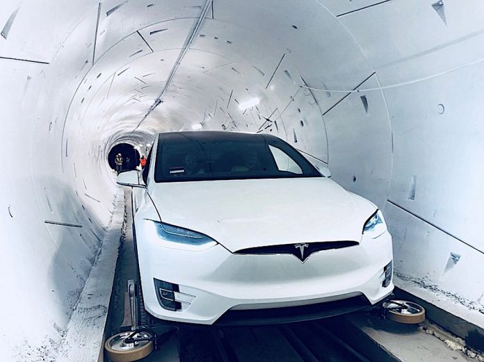 after-shooting-a-tesla-into-space-elon-musk-shoots-one-into-a-very-tight-hole-131063_1