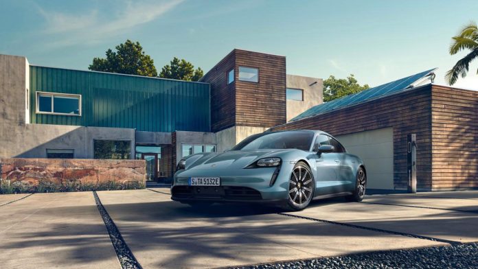 Porsche Taycan 4s masina electrica pret lansare (1)