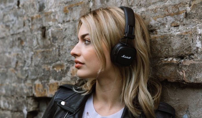 marshall-major-iii-voice-hero-Desktop@1.41x Marshall