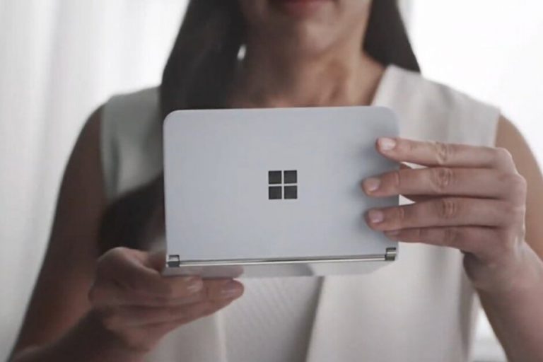 Microsoft a anunțat un telefon cu două ecrane și Android: Surface Duo