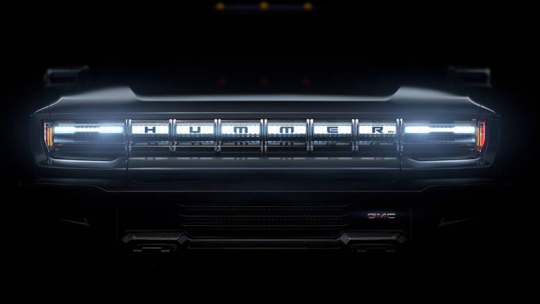 Hummer dezvăluie noi detalii despre bestia electrică de 1000 de cai putere Hummer EV