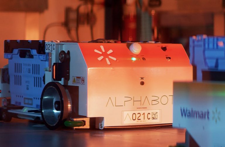 Walmart a lansat un robot special pentru cumpărăturile din magazine: Alphabot (Video)