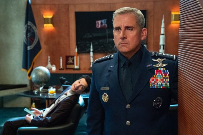 Ce seriale şi filme vedem pe Netflix în mai 2020: Hollywood, stand up special Seinfeld, documentar Michelle Obama