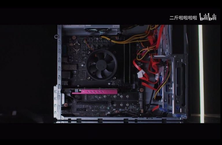 Huawei a lansat un PC desktop 100% made in China, cu hardware şi software chinezesc