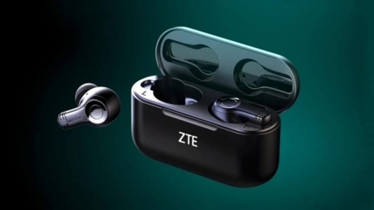 ZTE prezintă căştile wireless LiveBuds, cu autonomie de 20 de ore şi certificare IPX5