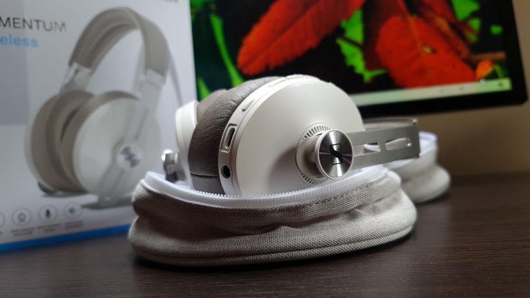 Căştile Sennheiser Momentum 3 şi Momentum True Wireless 2 primesc o reducere de 200 de lei, cu un voucher special