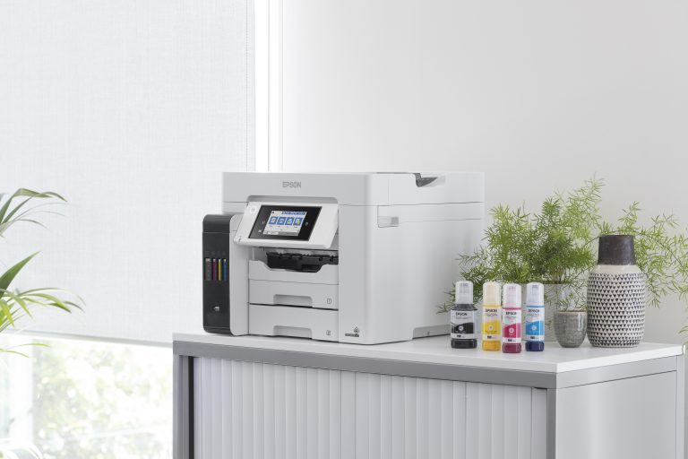 Epson a lansat două noi imprimante destinate companiilor mici și birourilor de acasă