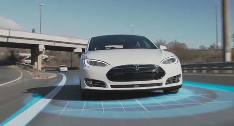 Tesla crește prețul pentru pachetul de conducere autonomă, funcția fiind acum în faza de testare