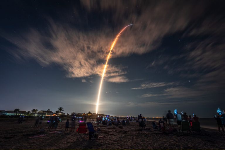 [UPDATE 17.11.20] SpaceX a lansat cu succes nava Crew Dragon spre Stația Spațială Internațională; La bordul acesteia se află 4 astronauți NASA