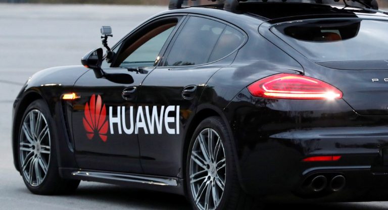 Huawei plănuieşte să înceapă producţia de automobile electrice chiar în acest an