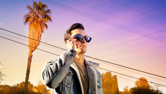 Razer Anzu Lifestyle 3