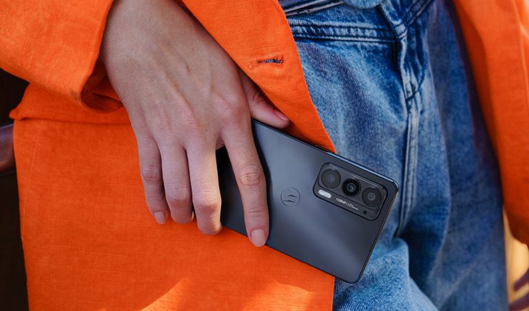 Motorola Edge 20
