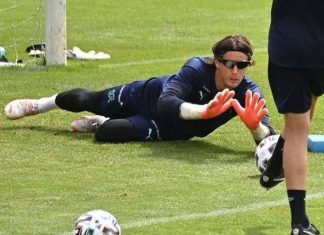 Portarii Elveţiei au folosit ochelari cu slow motion pentru a se antrena înainte de meciul cu Franţa de la EURO 2020