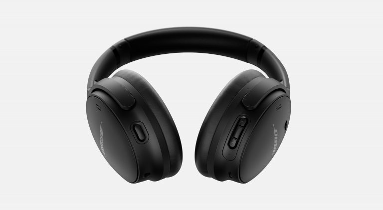 Căştile Bose QuietComfort 45 apar online din greşeală, cu tot cu preţ