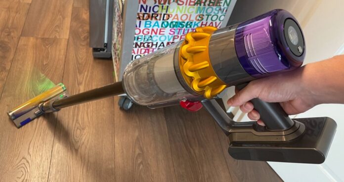 dyson v15 detect absolute 1